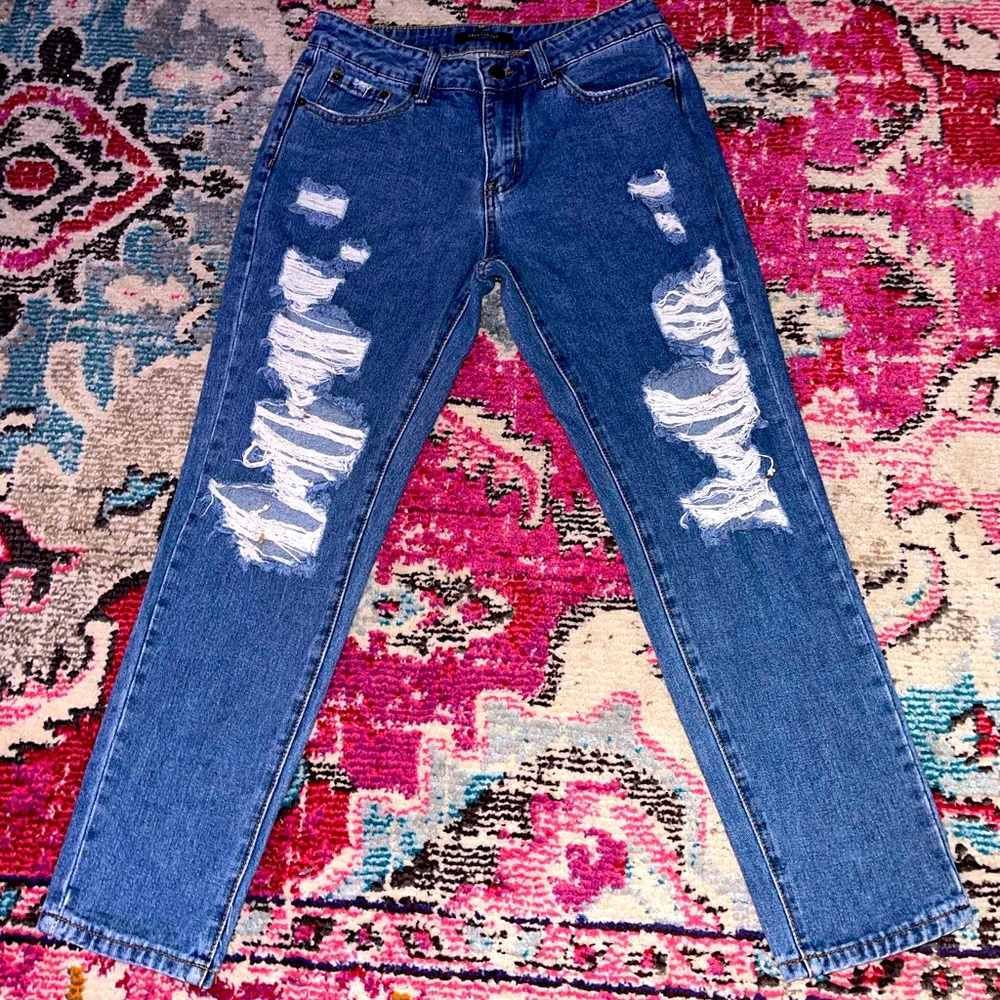 cute ripped american bazi jeans size 3